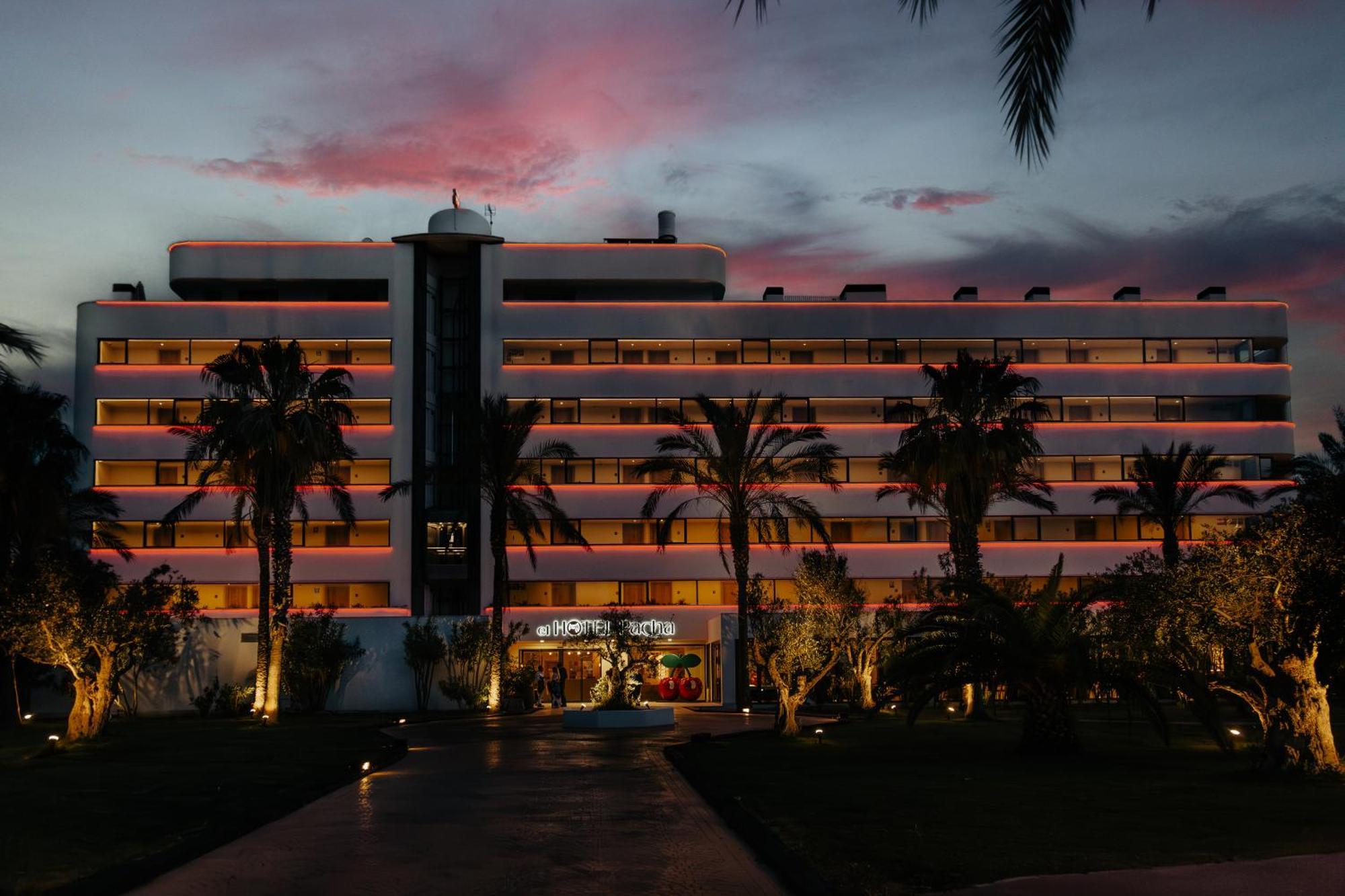 Hotel El Pacha 4*